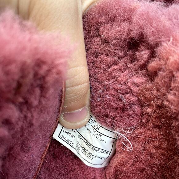 UGG Australia pink sherpa lined bow boots - Picture 7 of 8